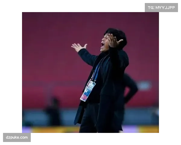 成都蓉城定位球战术见效 严鼎皓直接破门展脚法