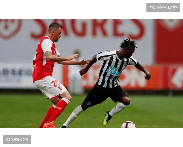 诺丁汉森林与降级区同分 每一轮比赛都可能改变保级形势